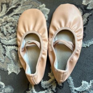 Ballet shoes